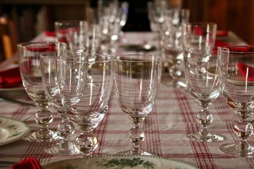 Table avec des verres.