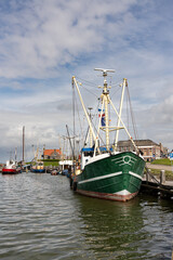 Fischerboot im Hafen von Makkum