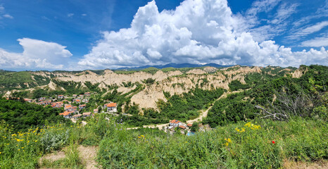 Panoramic view of the town of Melnik and the sandstone pyramids - 735341220