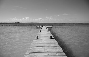paisaje de laguna kaan luum en blanco y negro, laguna con centro dentro ubicada cerca de Tulum