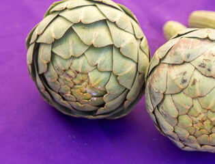 Obraz premium Pair of Artichokes