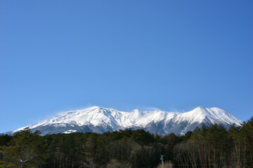 田野原高原から見る御岳山