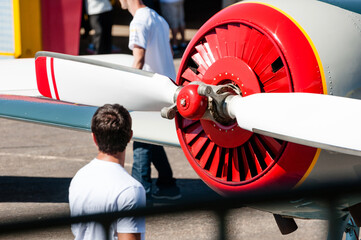 The front in detail of the propeller of a single-engine airplane, or turbo-propeller
