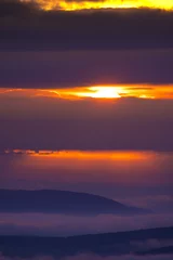 Cercles muraux Aubergine Wschód słońca na Jaworzynie Krynickiej jesienią. Piękne krajobrazy.