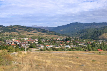 Fototapeta na wymiar View over the village Voskopoja near Korca in Albania