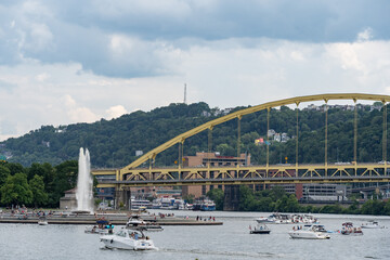 Point State Park in summer in Pittsburgh, Pennsylvania - obrazy, fototapety, plakaty