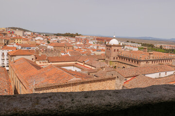 Mittelalterliches Stadtzentrum von Cáceres, Extremadura, Spanien unterwegs auf dem Pilgerweg...
