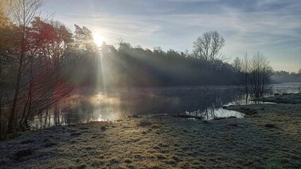 Wschód słońca nad rzeką © Dagmara Golebiowska