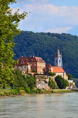 Fototapeta na wymiar Durnstein town by Danube river, Austria