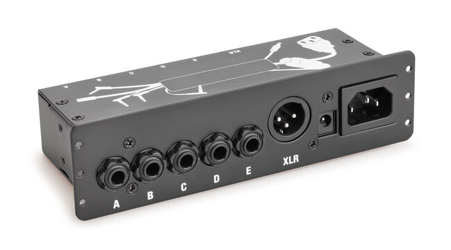 pedal board patchbay path isolated on white