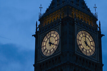 Fototapeta na wymiar Big Ben at dusk