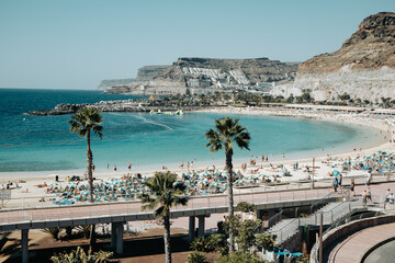 Kurort na wyspie Gran Canaria, Playa Amadores - obrazy, fototapety, plakaty