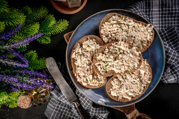 Sandwich with tuna paste and eggs.