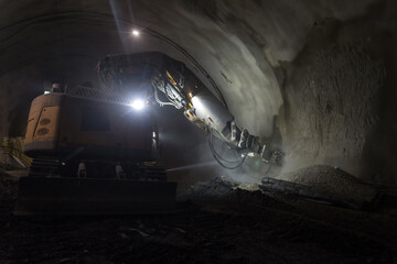construction of a subway tunnel under the city