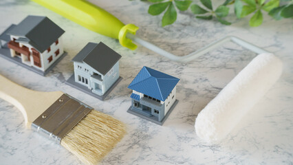 DIY・リフォーム・塗装業者　イメージ｜模型の家と塗装道具