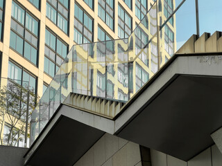 Fototapeta premium 東京建築探訪 汐留～新虎通り