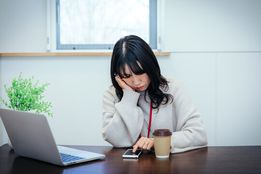 「失態」の写真素材 | 529件の無料イラスト画像 | Adobe Stock