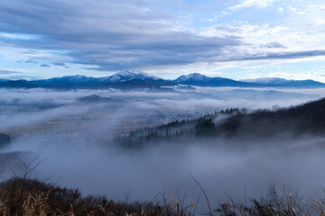 越後三山と雲海