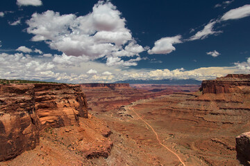 Fototapeta na wymiar view of the Shafer Trail, Canyonland National Park, Utah, USA