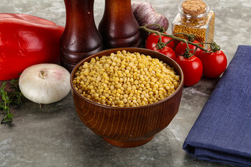 Dry ptitim heap in the bowl