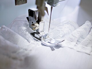Sewing machine for dressmaker fabric 