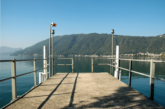 Schiffsteg in Bissone am Luganersee