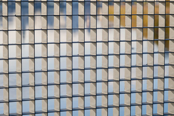 Quadrate an einem Gitterrost, Hintergrund