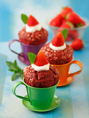 Cupcakes of strawberries.