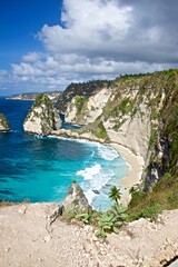 Landscape of a beautiful view to perfect sandy beach in Nusa Penida, Indonesia