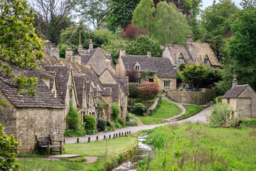 Historic Arlington Row: A Glimpse into Cotswolds’ Past