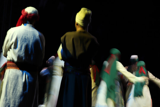 Semah, the group dances by turning around itself, is an Anatolian folklore dance.