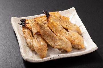 手羽先の先の塩焼き