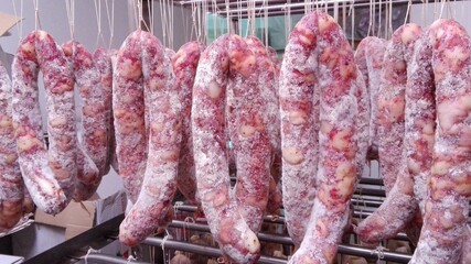 salsiccia in stagionatura