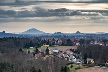 Blick vom Gamrig( Sächsische Schweiz) auf den Ort Waltersdorf 3