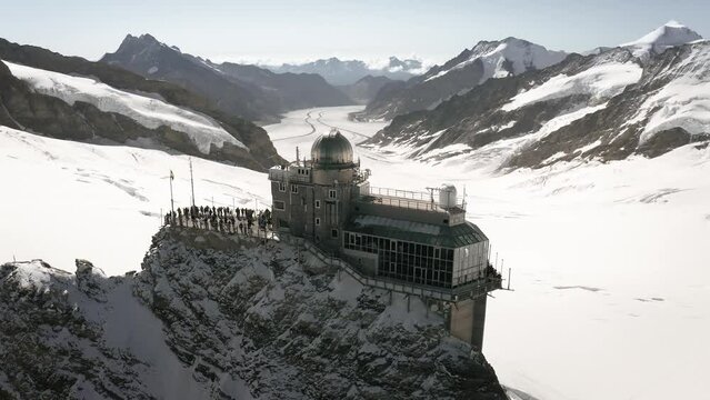 Jungfraujoch - Top of Europe - Sphinx-Observatoriums - Schweiz - Luftaufnahme