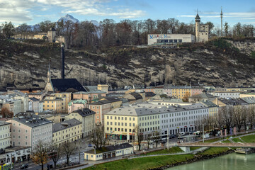 Fototapeta na wymiar Blick vom Kapuzinerberg auf Salzburg 
