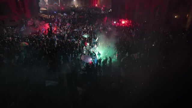Napoli festa Scudetto - Festeggiamenti Scudetto - Riprese con Drone - Piazza del Plebiscito - 4 Maggio 2023