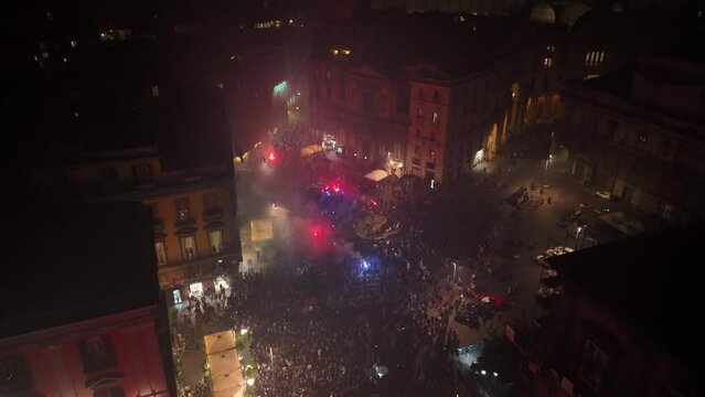 Napoli festa Scudetto - Festeggiamenti Scudetto - Riprese con Drone - Piazza del Plebiscito - 4 Maggio 2023
