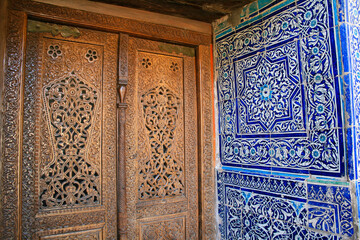 Ancient Uzbek wood carving and tiles