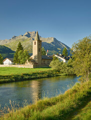 Kirche in Sils im Engadin, Fluss Inn, Graubünden, Schweiz