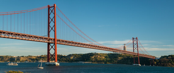 Ponte 25 de Abril, Fluss Tajo, Lissabon, Portugal