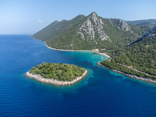 Beautiful Divna beach on Peljesac peninsula in southern Croatia - obrazy, fototapety, plakaty