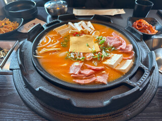 부대찌개