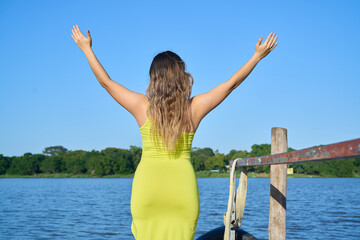 Green Apple dress, latina with blue sky and posing 06