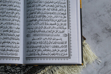 open sheet of holy quran