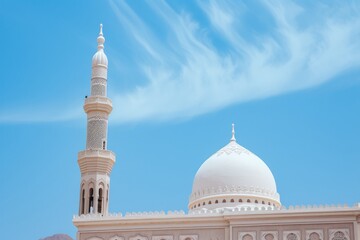 Fototapeta na wymiar white mosque blue sky
