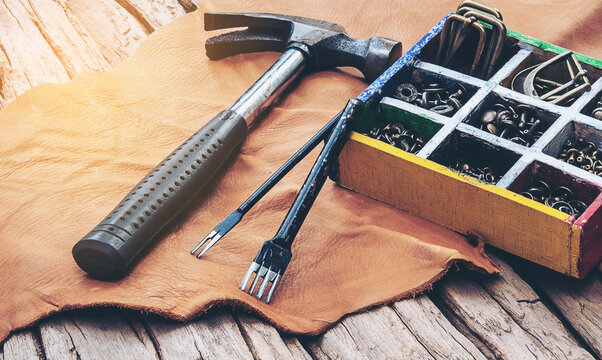 Vintage photo Leathercraft hand sewing tool set
