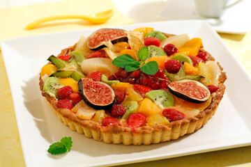 Mixed fruit tart.