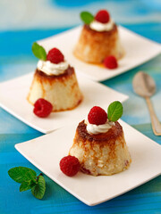 Raspberries creme caramel.