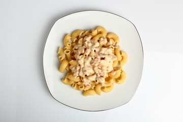 Macaroni with Carbonara Sauce